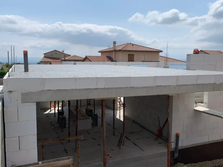 Extension et surélévation de maison dans la Loire (42) 2 construction neuve et extension maconnerie 42 prestige concept 7